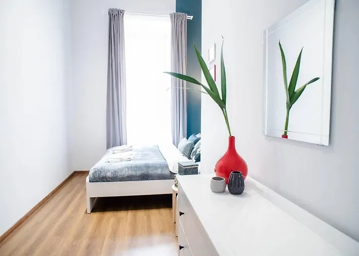 5 Bedrooms With Ac In Center Appartement Boedapest