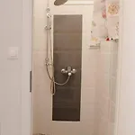 5 Bedrooms With Ac In Center * Budapesta