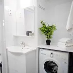 5 Bedrooms With Ac In Center