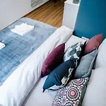 Apartament 5 Bedrooms With Ac In Center