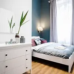 5 Bedrooms With Ac In Center * Budapesta