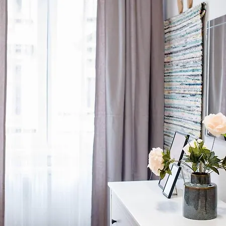 Apartment 5 Bedrooms With Ac In Center Budapest