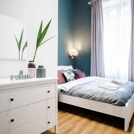 5 Bedrooms With Ac In Center * Budapest