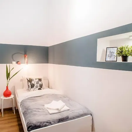 Апартаменты 5 Bedrooms With Ac In Center Будапешт